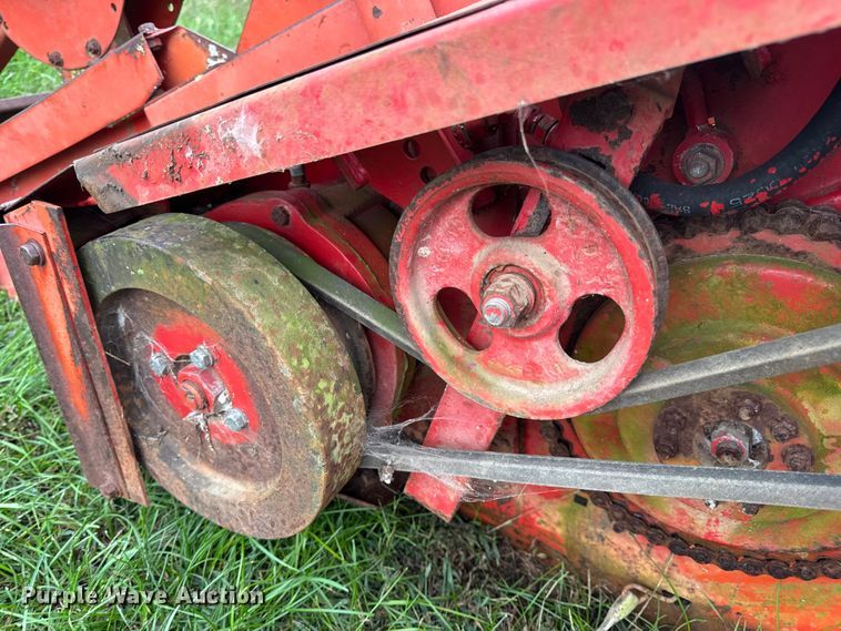 image for item DW6654 Massey Ferguson 2381 rigid head