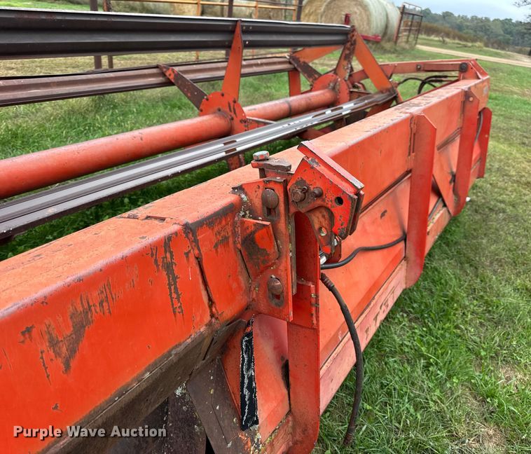 image for item DW6654 Massey Ferguson 2381 rigid head