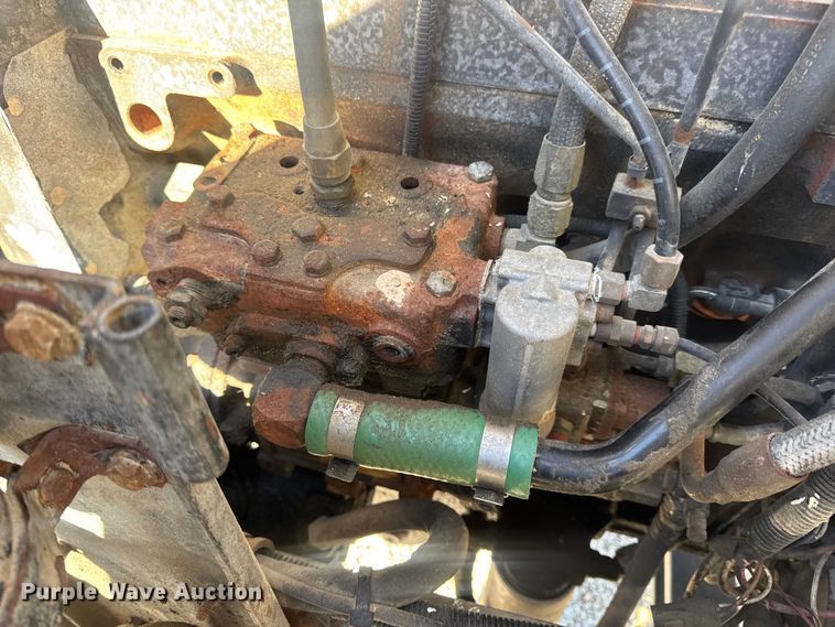 image for item DW6663 1996 International Paystar 5000 fertilizer delivery truck