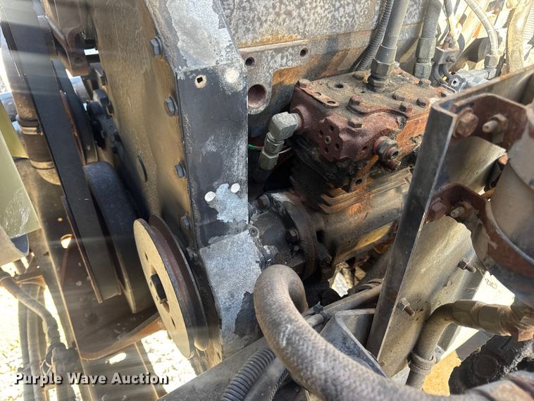 image for item DW6663 1996 International Paystar 5000 fertilizer delivery truck