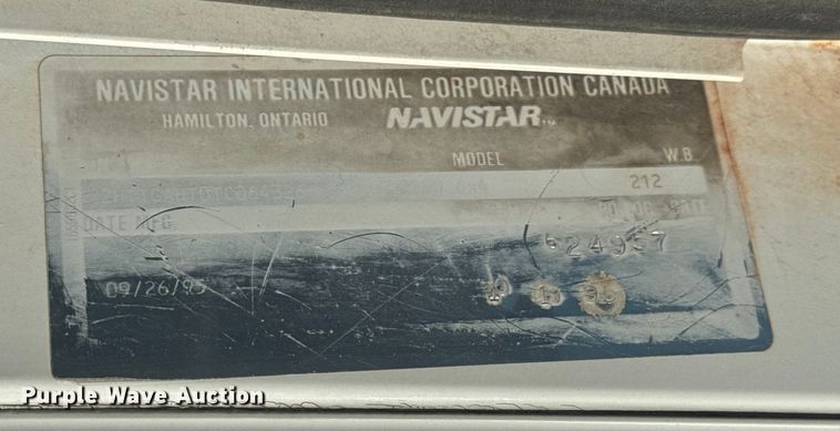 image for item DW6663 1996 International Paystar 5000 fertilizer delivery truck