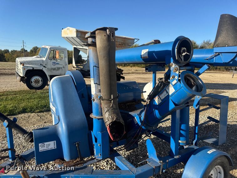 image for item DW6664 Brandt 5000EX grain vacuum