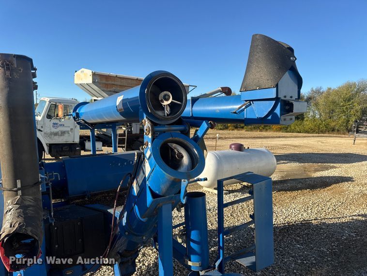 image for item DW6664 Brandt 5000EX grain vacuum