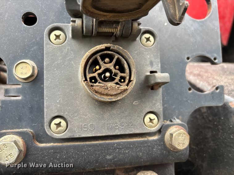 image for item DW7251 2010 Case IH Magnum 305 MFWD tractor