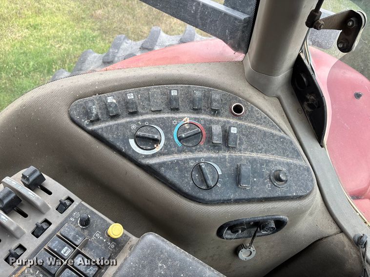 image for item DW7251 2010 Case IH Magnum 305 MFWD tractor