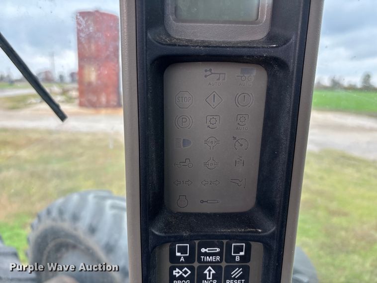 image for item DW7251 2010 Case IH Magnum 305 MFWD tractor