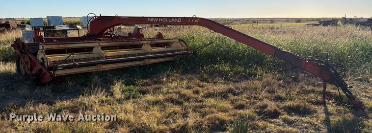 image for item DX5868 1986 New Holland 116 swather / windrower