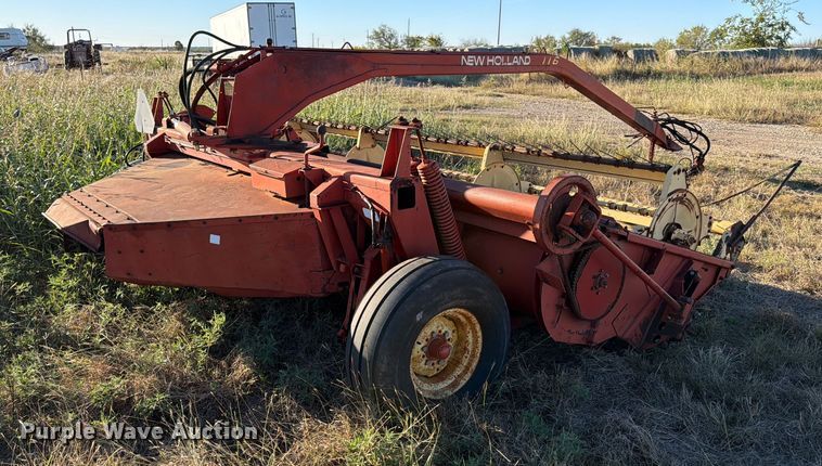 image for item DX5868 1986 New Holland 116 swather / windrower