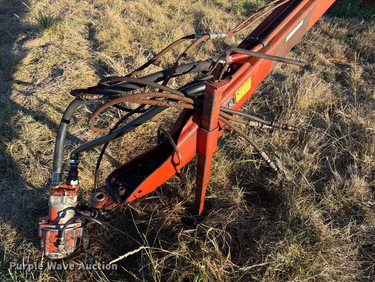 image for item DX5868 1986 New Holland 116 swather / windrower