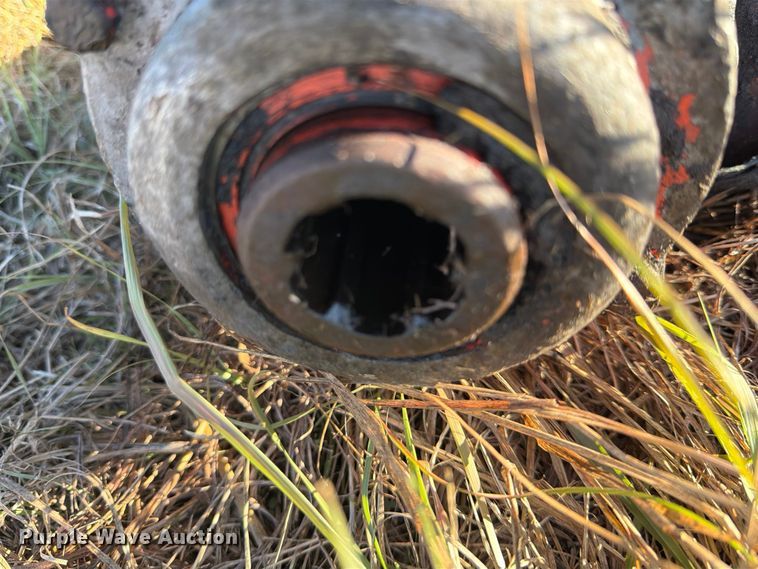 image for item DX5868 1986 New Holland 116 swather / windrower