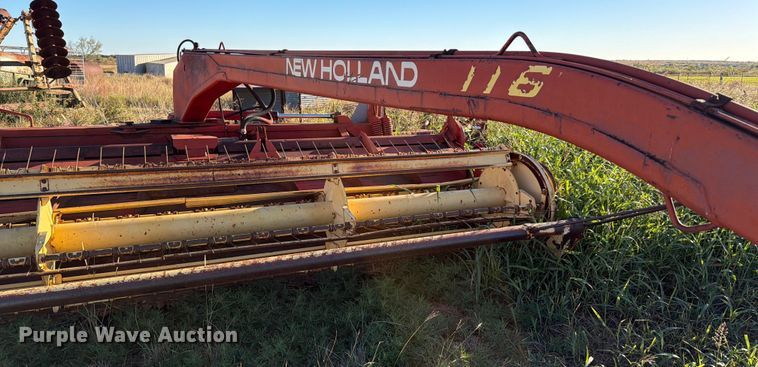 image for item DX5868 1986 New Holland 116 swather / windrower