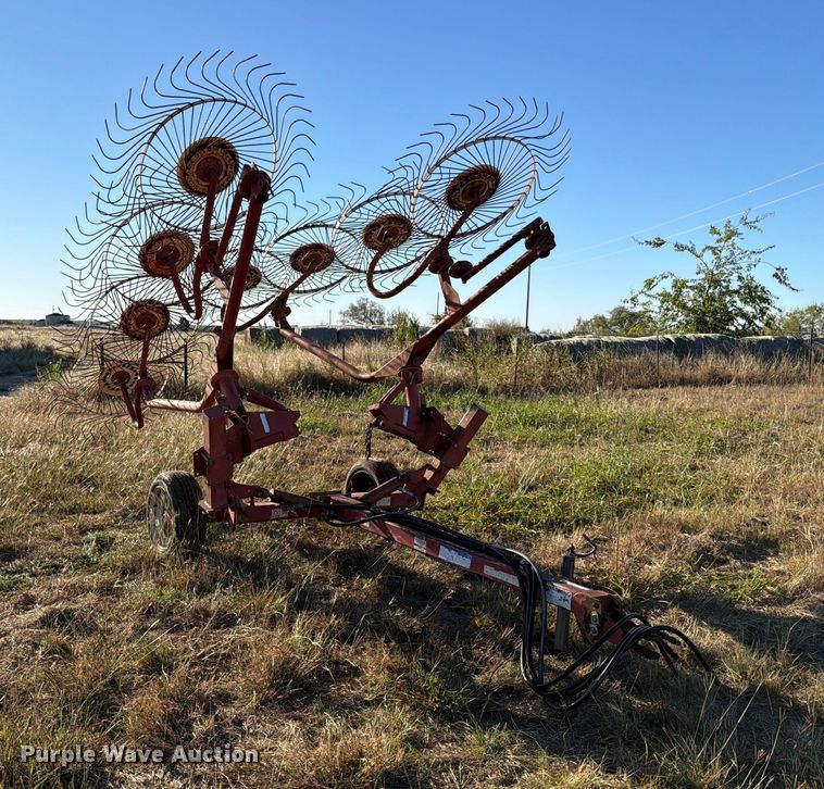 image for item DX5869 Sitrex H-90 V10 hay rake