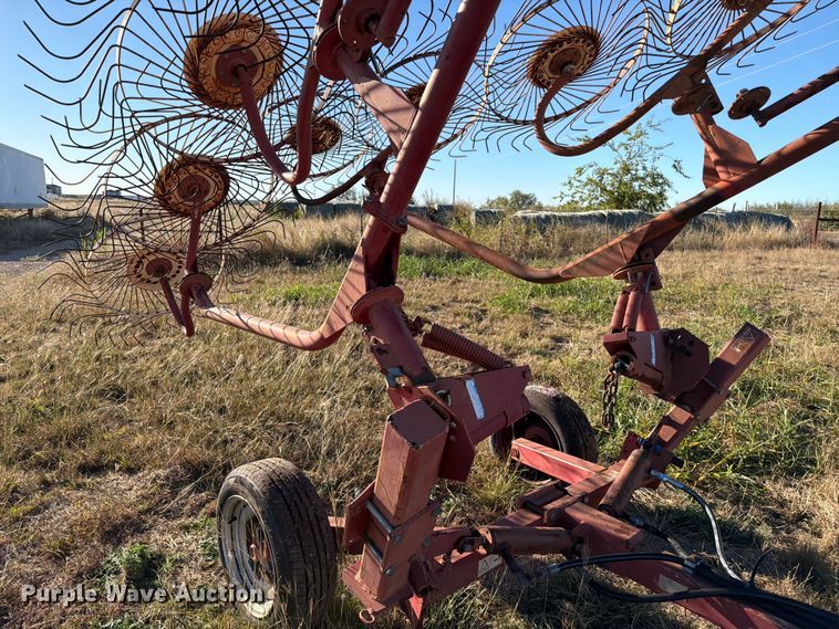 image for item DX5869 Sitrex H-90 V10 hay rake