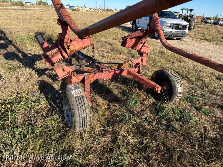 image for item DX5869 Sitrex H-90 V10 hay rake