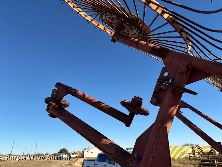 image for item DX5869 Sitrex H-90 V10 hay rake