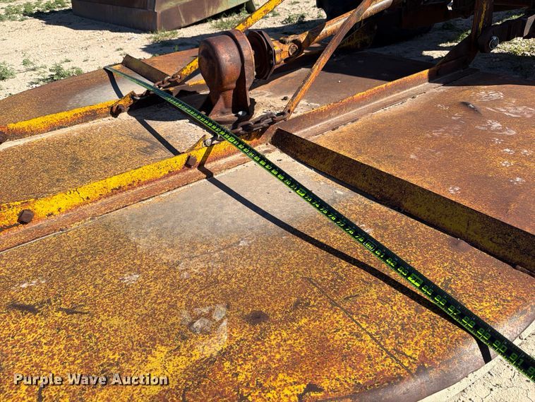 image for item DX5876 Farmall 560 tractor