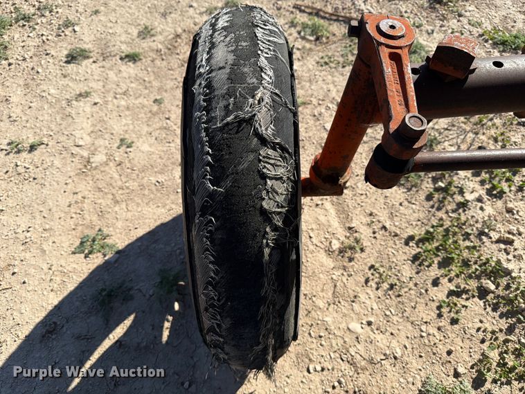 image for item DX5876 Farmall 560 tractor