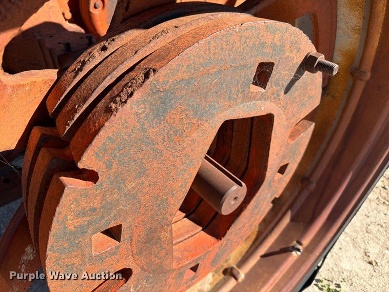 image for item DX5876 Farmall 560 tractor