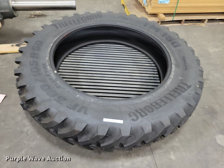 image for item DX6622 Trelleborg TM150 VF380/105R40 row crop tire