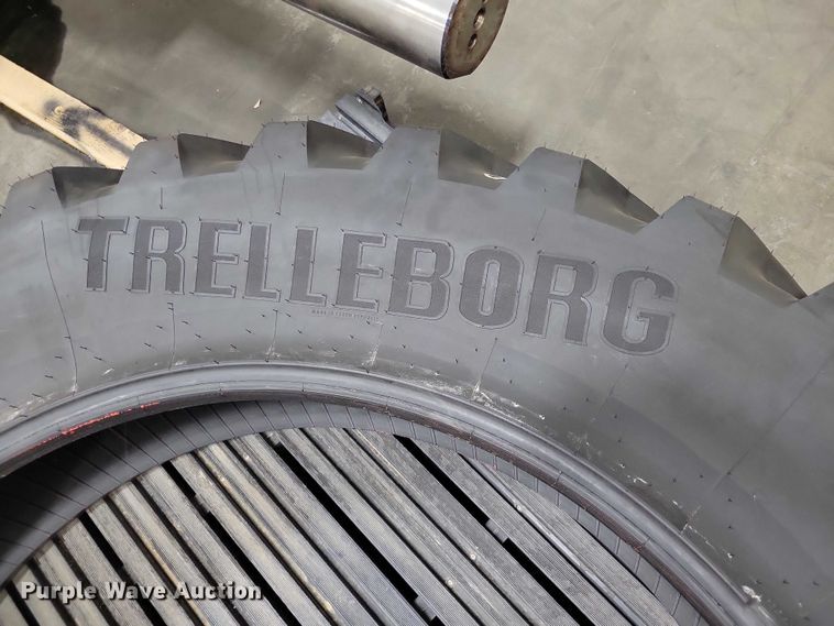 image for item DX6622 Trelleborg TM150 VF380/105R40 row crop tire
