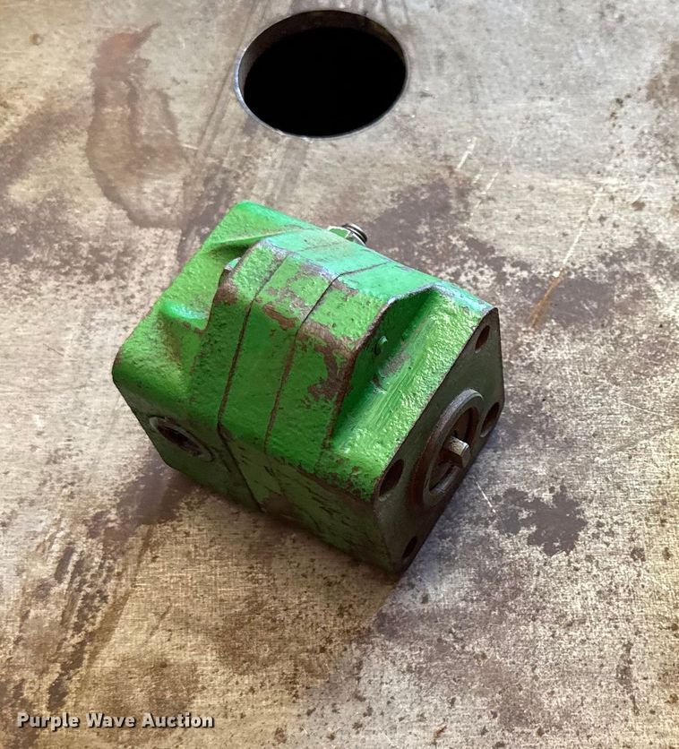 image for item DY8317 Wylie sprayer