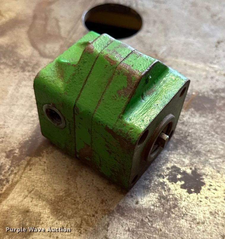 image for item DY8317 Wylie sprayer