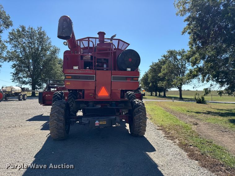 image for item DY8318 1993 Case IH 1666 RWA combine