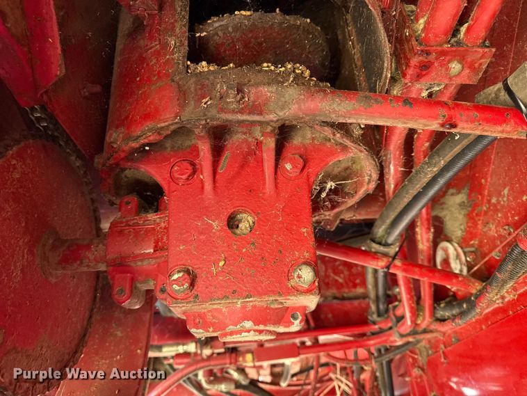 image for item DY8318 1993 Case IH 1666 RWA combine