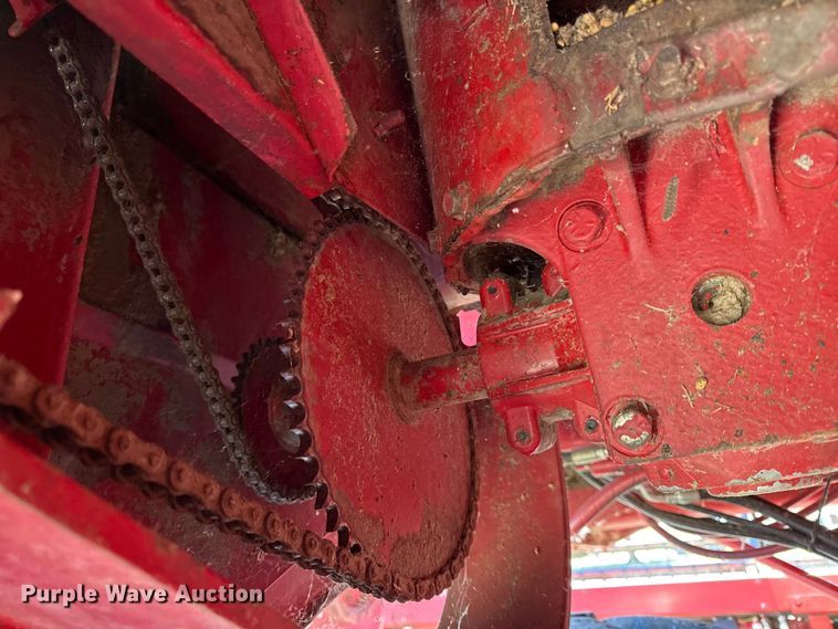 image for item DY8318 1993 Case IH 1666 RWA combine