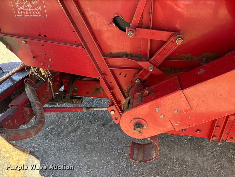 image for item DY8318 1993 Case IH 1666 RWA combine