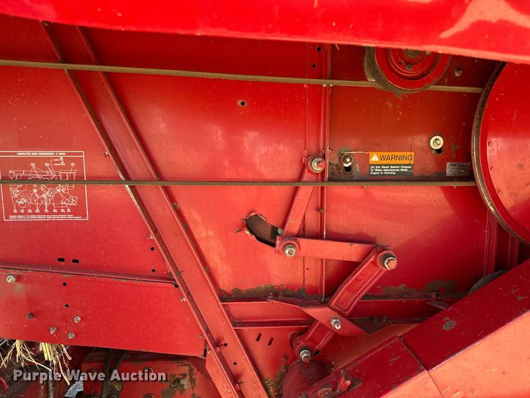 image for item DY8318 1993 Case IH 1666 RWA combine