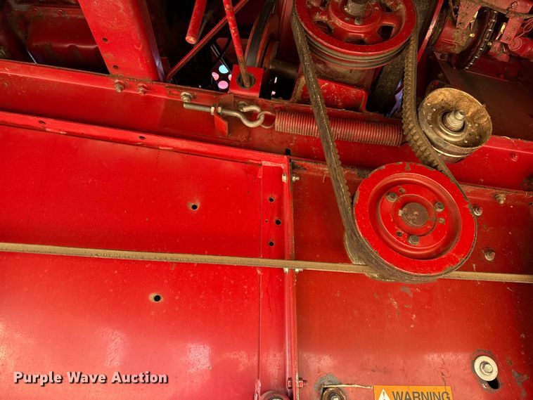 image for item DY8318 1993 Case IH 1666 RWA combine