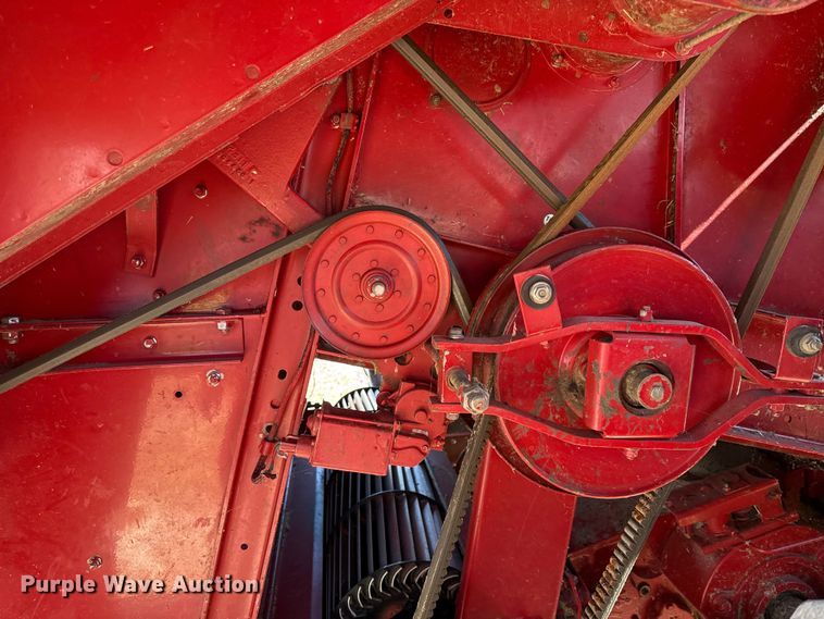image for item DY8318 1993 Case IH 1666 RWA combine