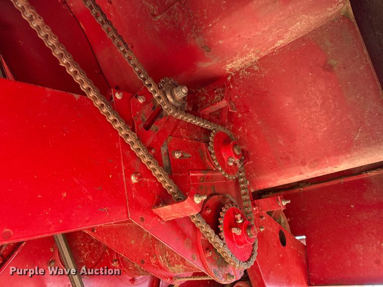 image for item DY8318 1993 Case IH 1666 RWA combine