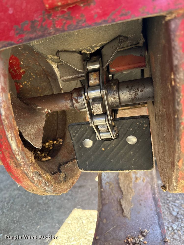 image for item DY8318 1993 Case IH 1666 RWA combine