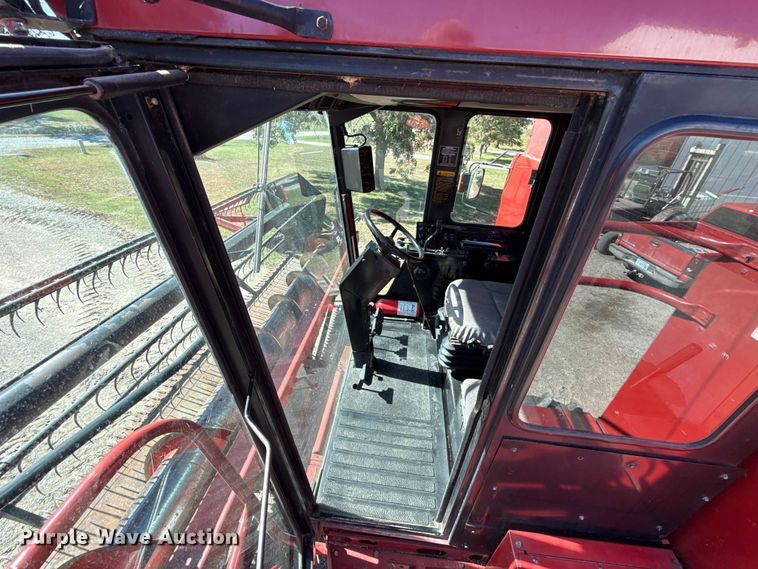 image for item DY8318 1993 Case IH 1666 RWA combine