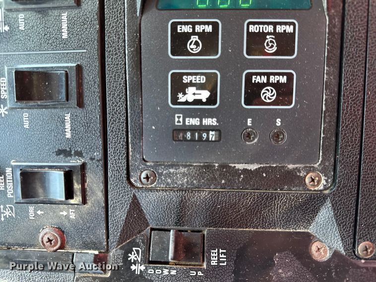 image for item DY8318 1993 Case IH 1666 RWA combine