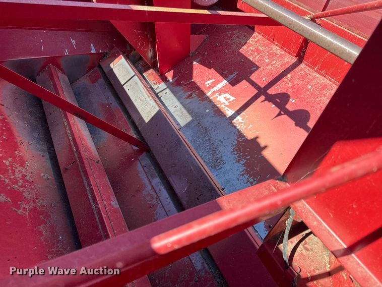 image for item DY8318 1993 Case IH 1666 RWA combine