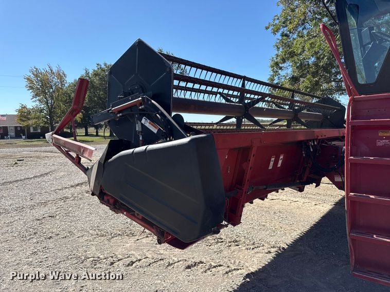 image for item DY8319 1998 Case IH 1020 rigid head