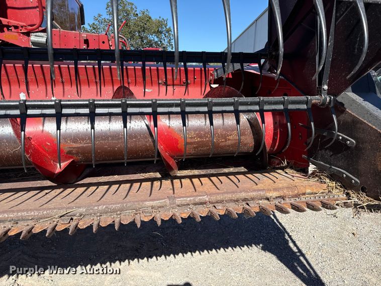 image for item DY8319 1998 Case IH 1020 rigid head