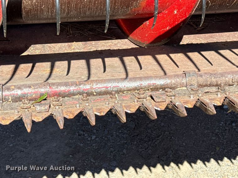 image for item DY8319 1998 Case IH 1020 rigid head