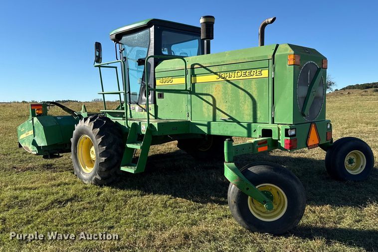 image for item DY8323 2007 John Deere 4995 swather / windrower