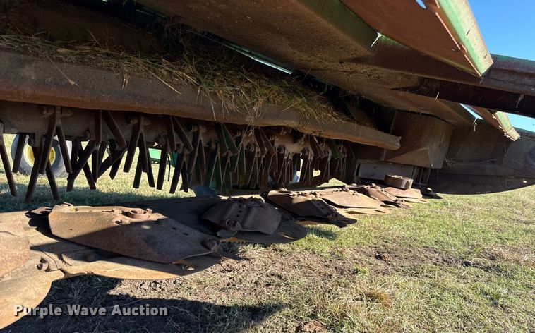 image for item DY8323 2007 John Deere 4995 swather / windrower