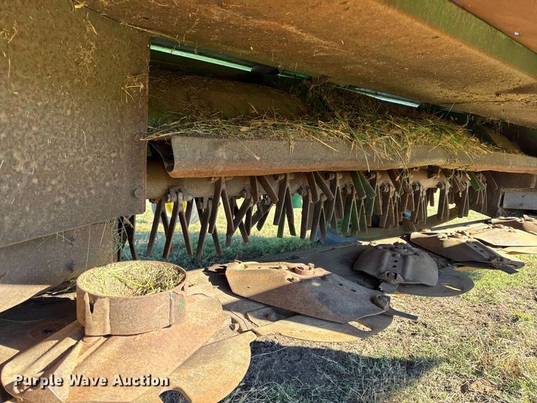 image for item DY8323 2007 John Deere 4995 swather / windrower