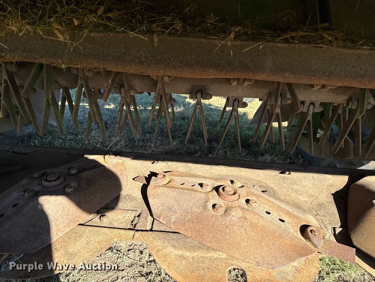 image for item DY8323 2007 John Deere 4995 swather / windrower