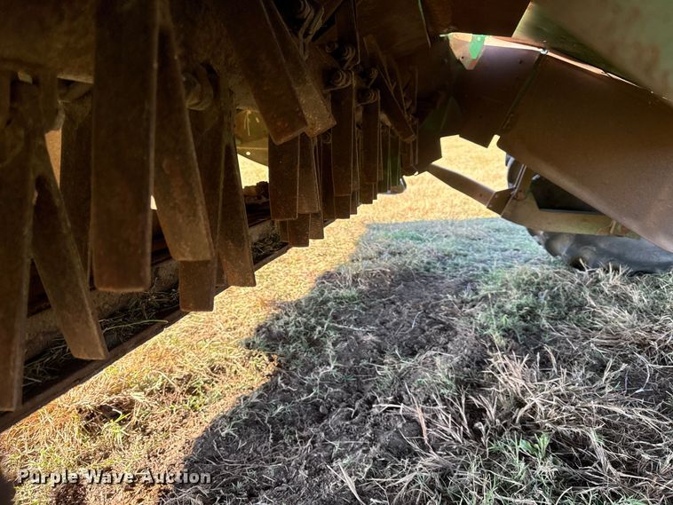 image for item DY8323 2007 John Deere 4995 swather / windrower