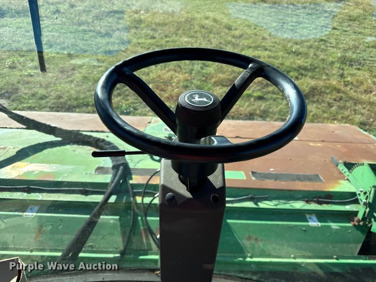 image for item DY8323 2007 John Deere 4995 swather / windrower