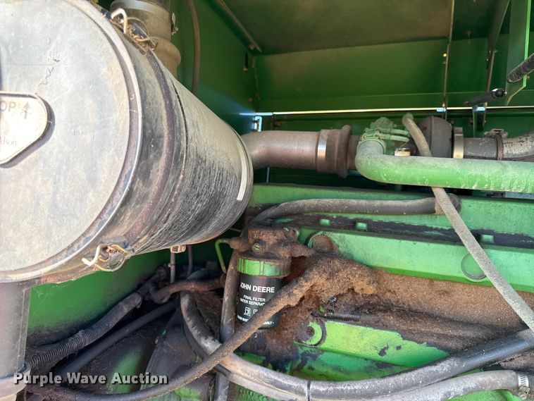 image for item DY8323 2007 John Deere 4995 swather / windrower