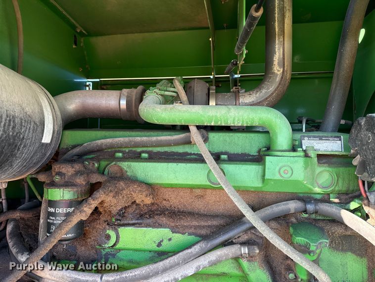 image for item DY8323 2007 John Deere 4995 swather / windrower