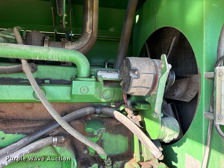 image for item DY8323 2007 John Deere 4995 swather / windrower